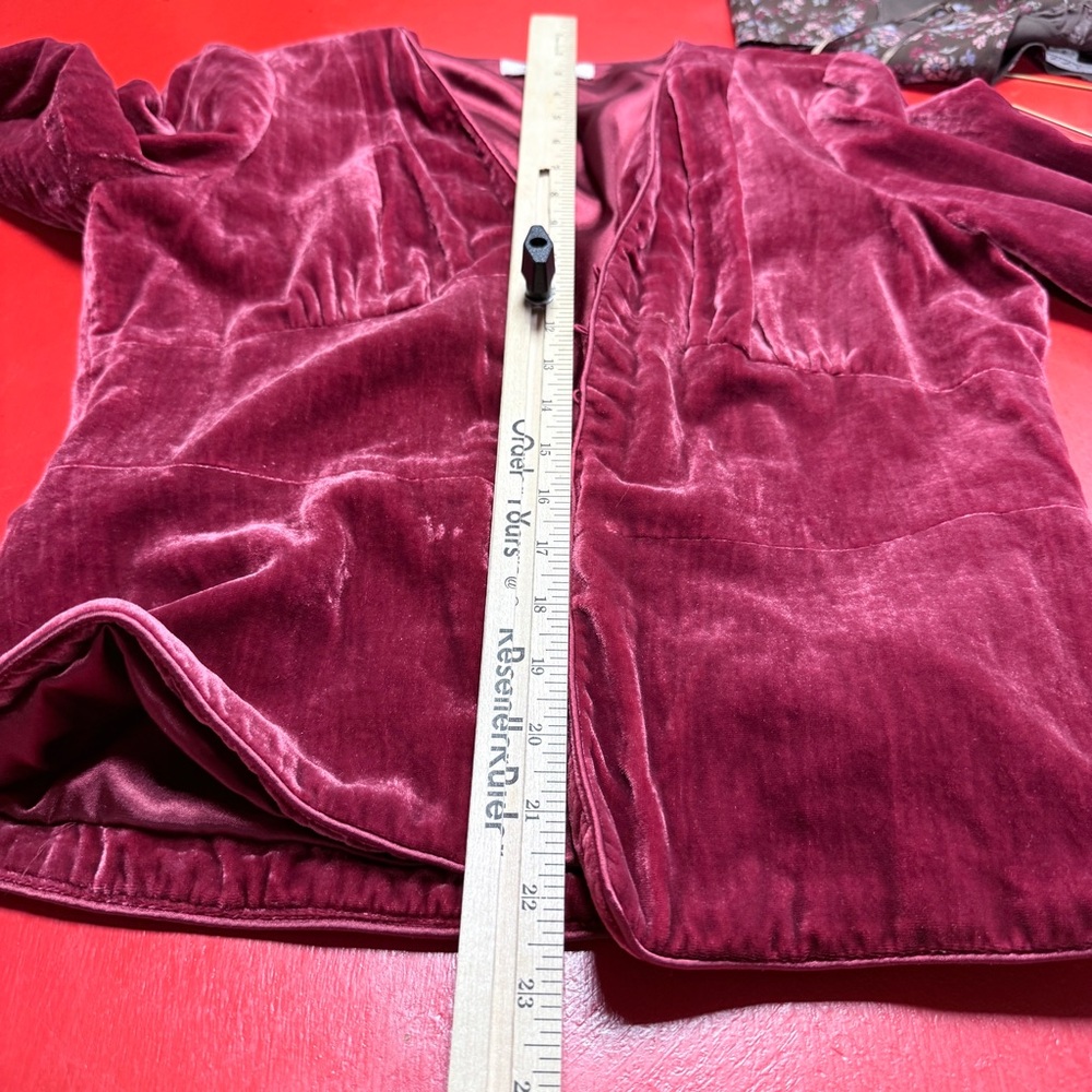INTUITIONS WINE VELVET JACKET AND BROWN FLORAL TANK CAMISOLE TOP side zipper - Picture 8 of 8